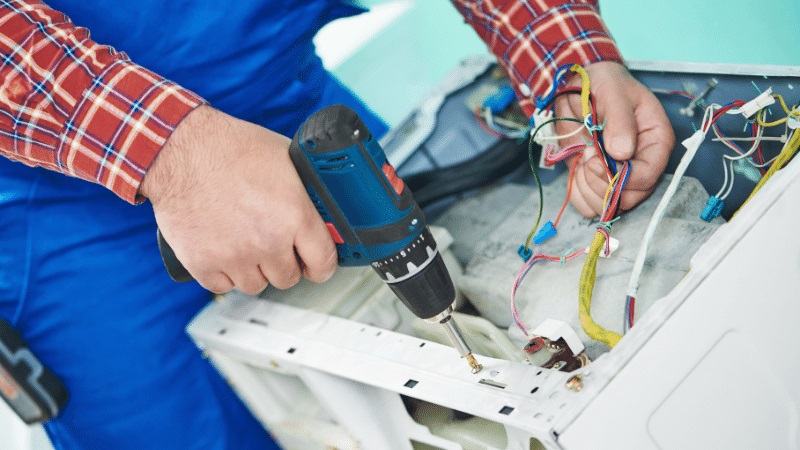 Alaşehir Buderus Buderus çamaşır makinesi kart tamiri – Su almama arızası orijinal parça ile giderildi. - Teknik servis örneği